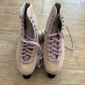 Sure Grip Boardwalk Lavender Roller Skates